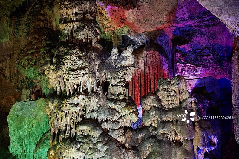 北京市房山区石花洞景区钟乳石月奶石石笋石幔图片素材