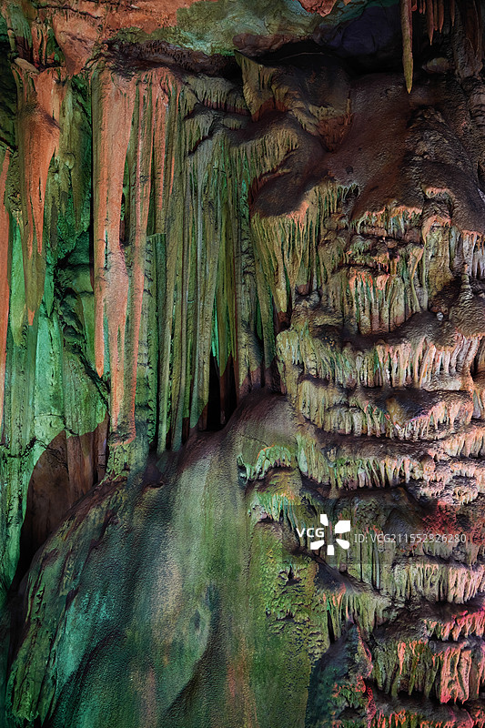 北京市房山区石花洞景区钟乳石月奶石石笋石幔图片素材