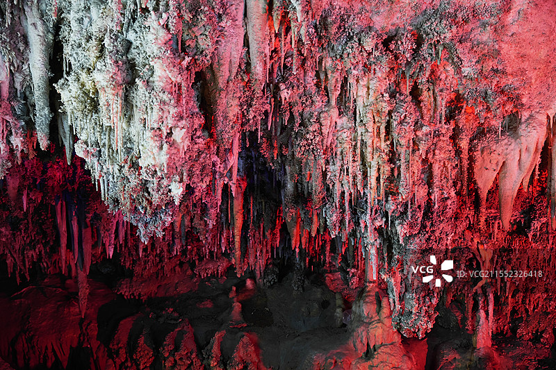 北京市房山区石花洞景区钟乳石月奶石石笋石幔图片素材