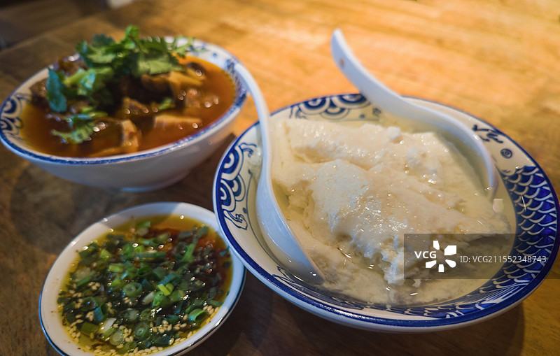 四川豆花和红烧牛肉图片素材