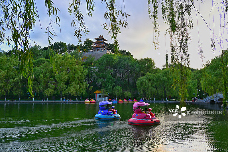 甘肃省平凉市崆峒区柳湖公园图片素材