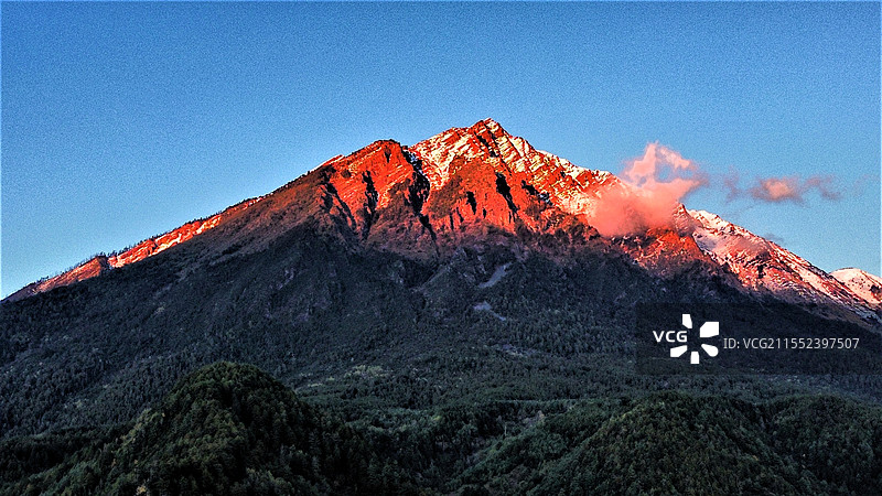雪邦山落日余晖图片素材