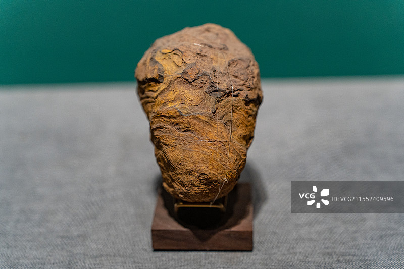 四川成都自然博物馆藏空心响石图片素材