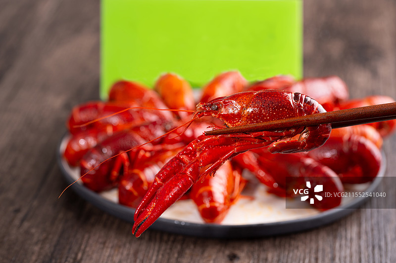 一盘小龙虾图片素材