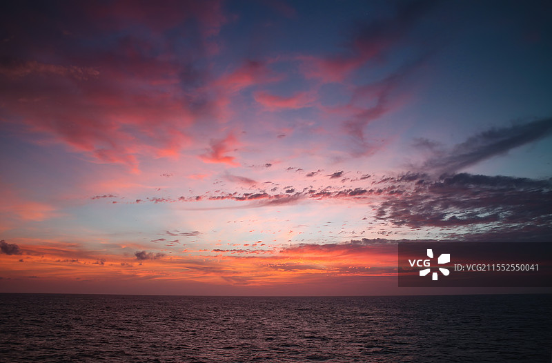 望加锡海峡的海上风光图片素材