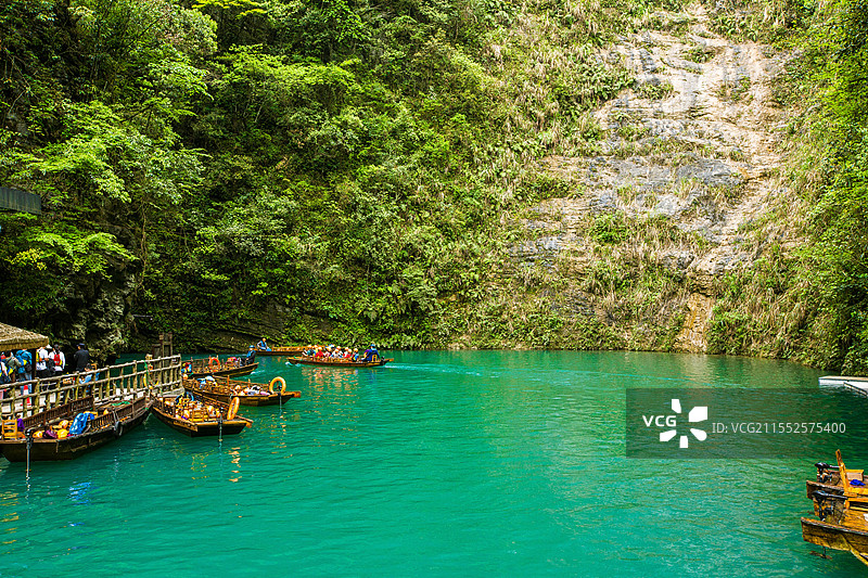 中国湖北省恩施土家族苗族自治州鹤峰县屏山大峡谷图片素材