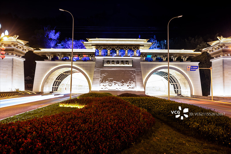 川藏第一关隧道图片素材