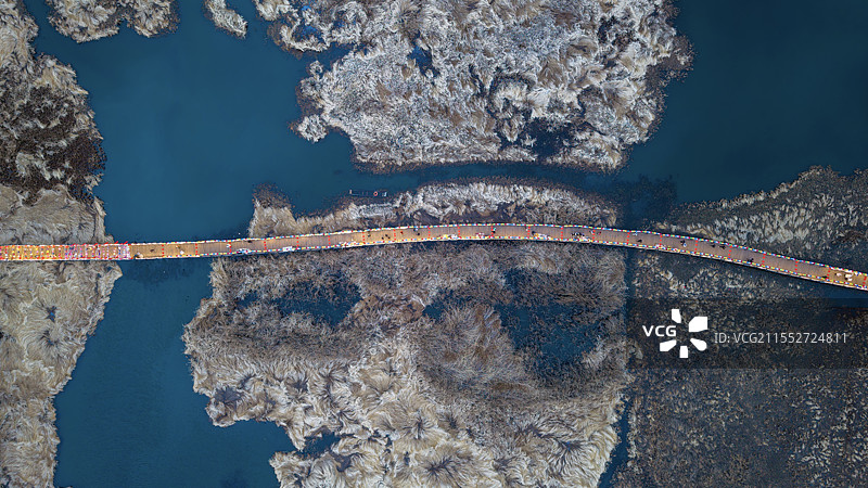 泸沽湖走婚桥俯拍图片素材