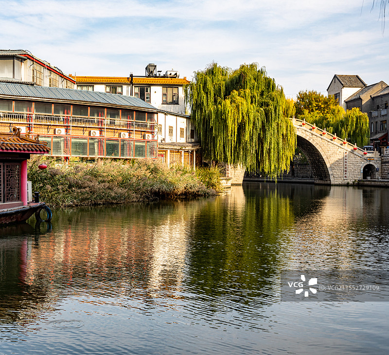 山东济宁江北小苏州老运河古运河玉带桥南门桥秋色风光与城市风景图片素材