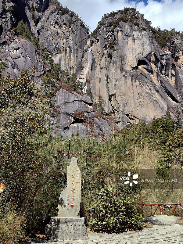 卡定沟天佛瀑布图片素材