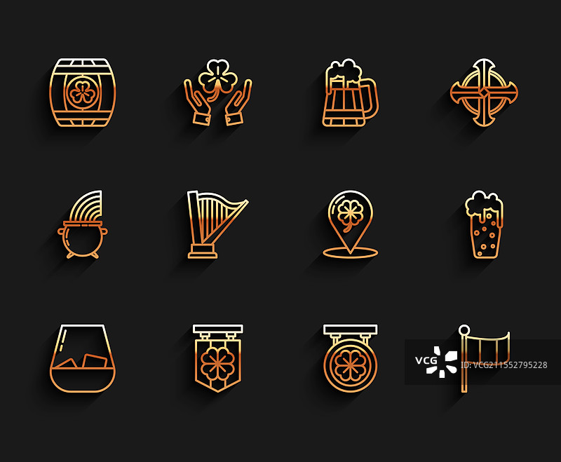 街头招牌上的一杯威士忌图片素材