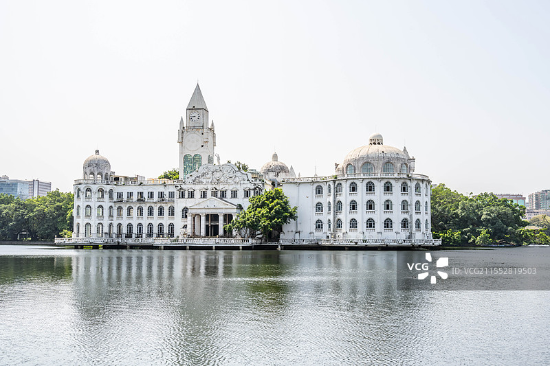 广州流花湖公园法兰克福花园城堡图片素材