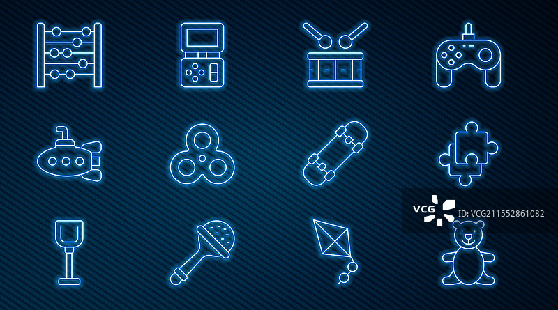 排成一行的泰迪熊毛绒玩具、拼图块和鼓图片素材