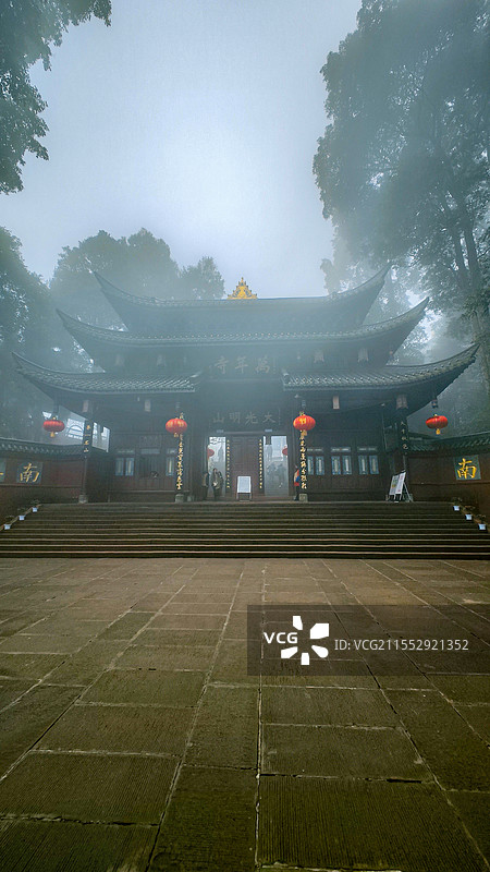 四川 · 峨眉山 万年寺图片素材