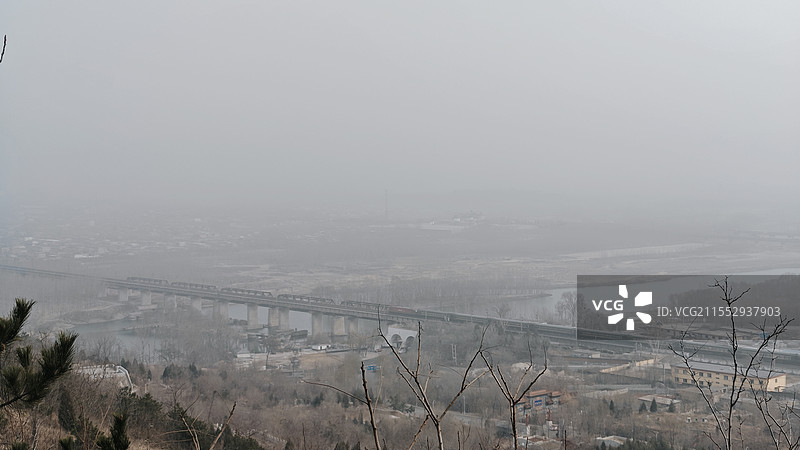 远景中的火车图片素材