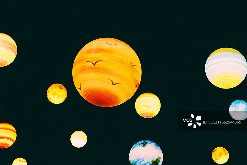 星球太空灯笼背景图片素材