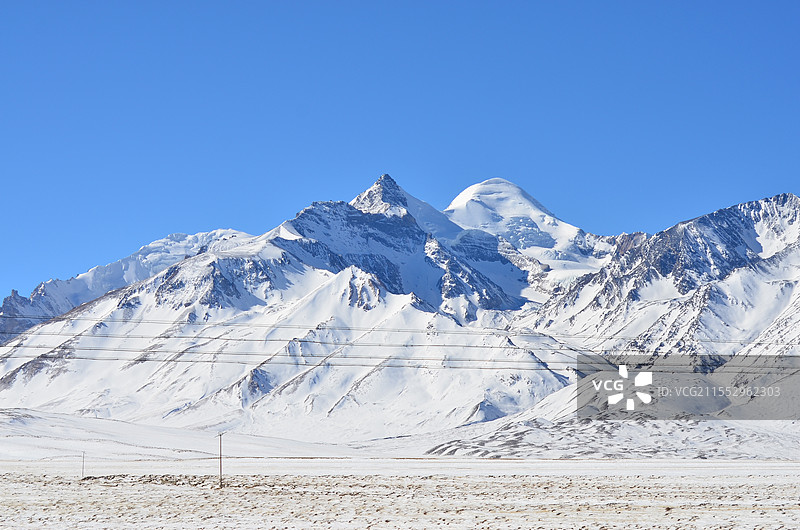 岗彭庆峰图片素材