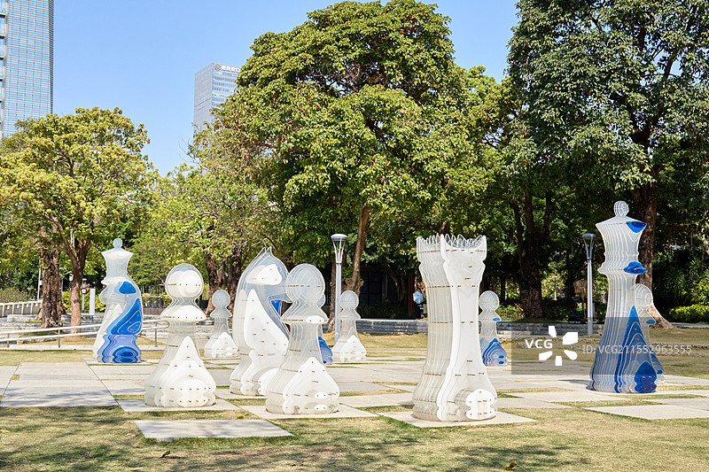 深圳海上世界深圳湾滨海休闲带公共艺术国际象棋雕塑图片素材