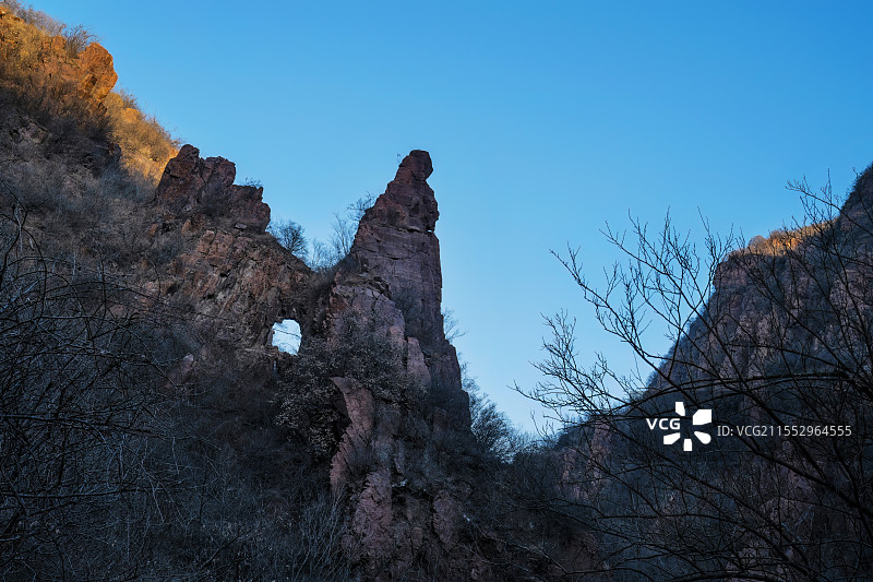河南省郑州市新密市伏羲山三泉湖景区峡谷景观图片素材