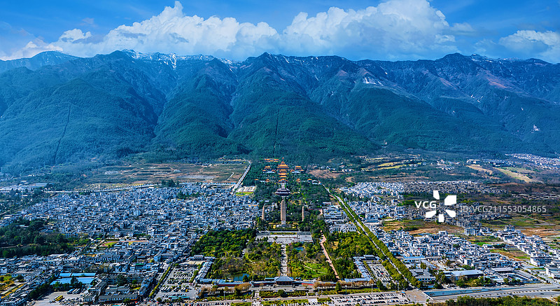 云南大理崇圣寺三塔图片素材