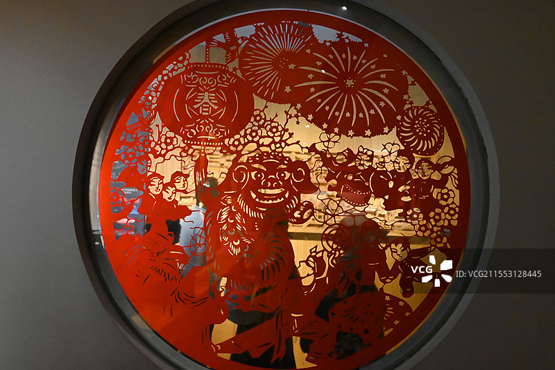 新年喜庆圆形窗花剪纸贴纸图片素材