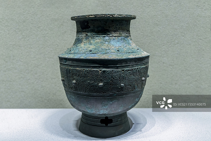 山西博物院“夏商踪迹”展：兽面纹罍（商，山西省运城市平陆县前庄遗址出土）图片素材