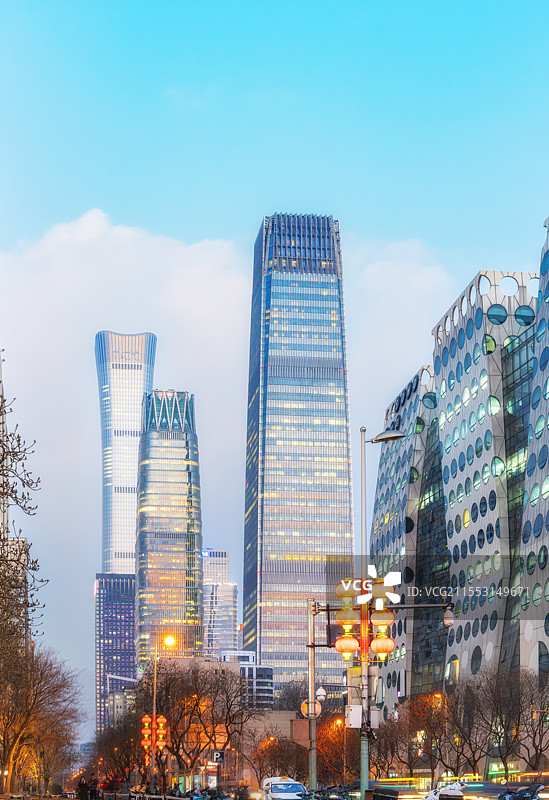中国北京朝阳区光华路国贸CBD夜景图片素材