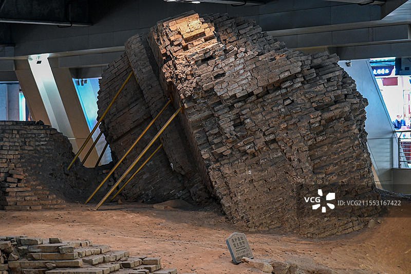 浙江省杭州市西湖风景区雷峰塔遗址景区图片素材