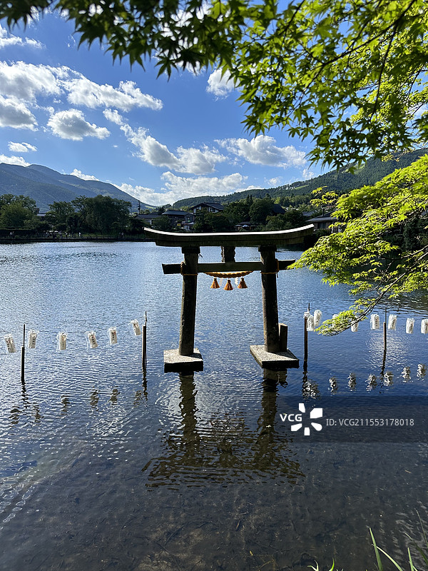日本旅游由布院金鳞湖图片素材