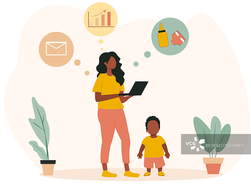 妈妈在照顾幼儿的同时平衡远程工作图片素材