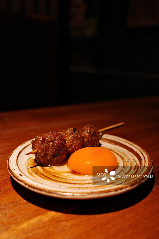 北京日本烧鸟餐厅烤鸡肉棒图片素材