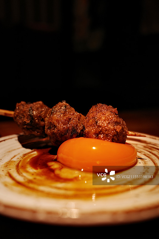 北京日本烧鸟餐厅烤鸡肉棒图片素材