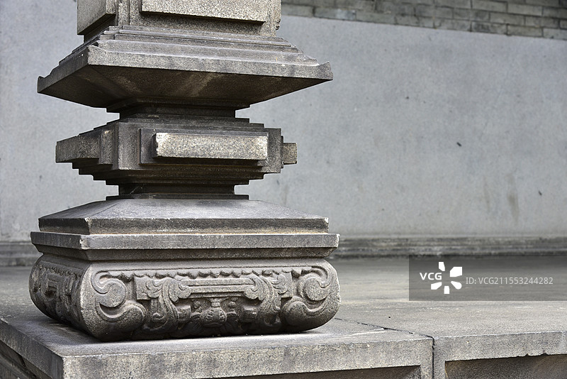 广州陈家祠古建筑石柱底座石雕特写图片素材