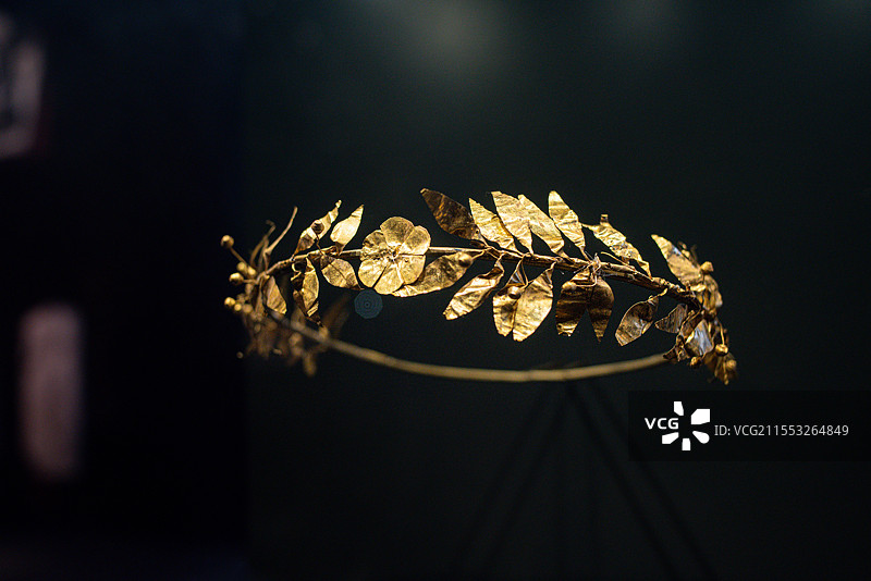 土耳其伊斯坦布尔考古博物馆重要馆藏文物——公元前4-3世纪萨姆松的金冠图片素材