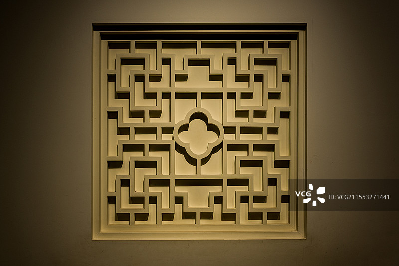 中式古代镂空窗花图片素材