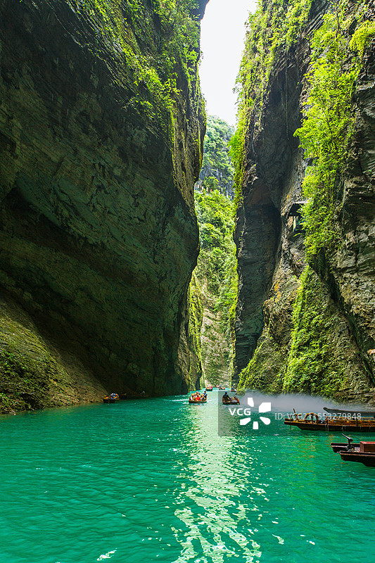 中国湖北省恩施土家族苗族自治州鹤峰县屏山大峡谷图片素材