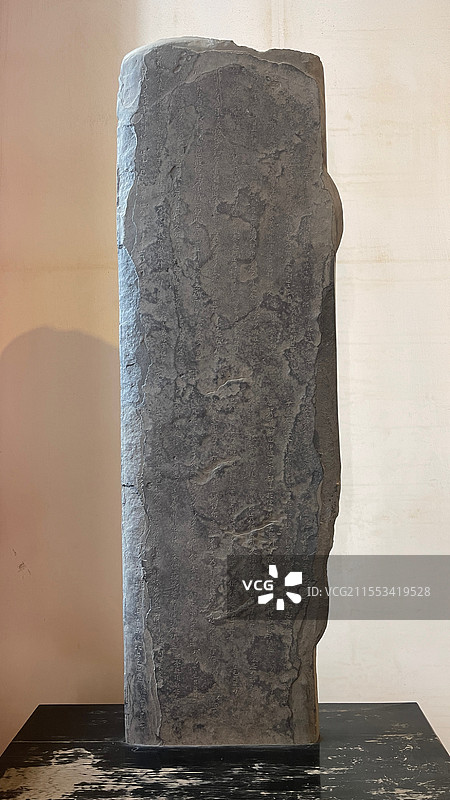奈良药师寺佛足迹歌碑图片素材