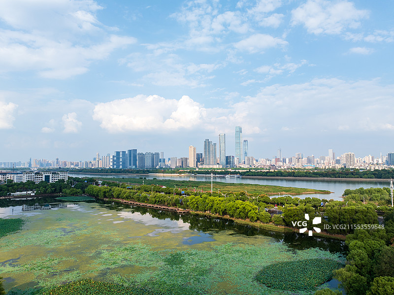航拍长沙橘子洲头湘江两岸江景城市天际线图片素材