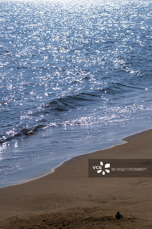 沙滩上的海浪图片素材