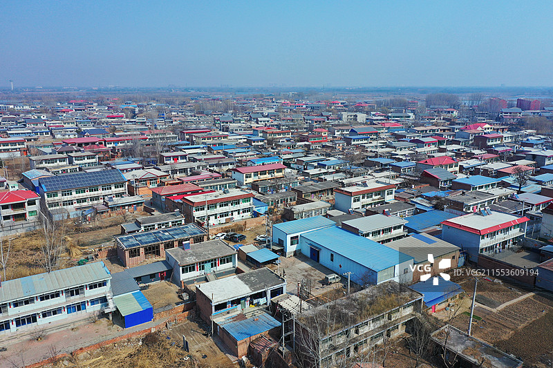 万顷碧波，雁鹭低飞芦柳晓。舟船缭绕，万千淀水道。新筑垂虹，廊桥沧波抱。邵庄子图片素材