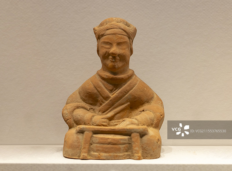 红陶庖厨俑 东汉 万州陵镇下中村罗仁发墓群出土 重庆三峡移民纪念馆图片素材