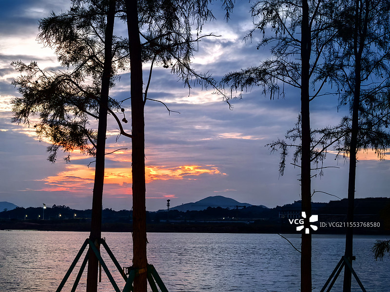 广州九龙湖公园日落图片素材