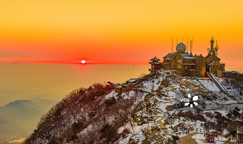 雪后泰山图片素材