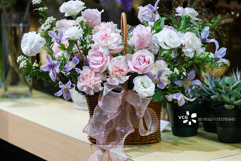 母亲节妇女节粉白色系少女心节日花篮图片素材