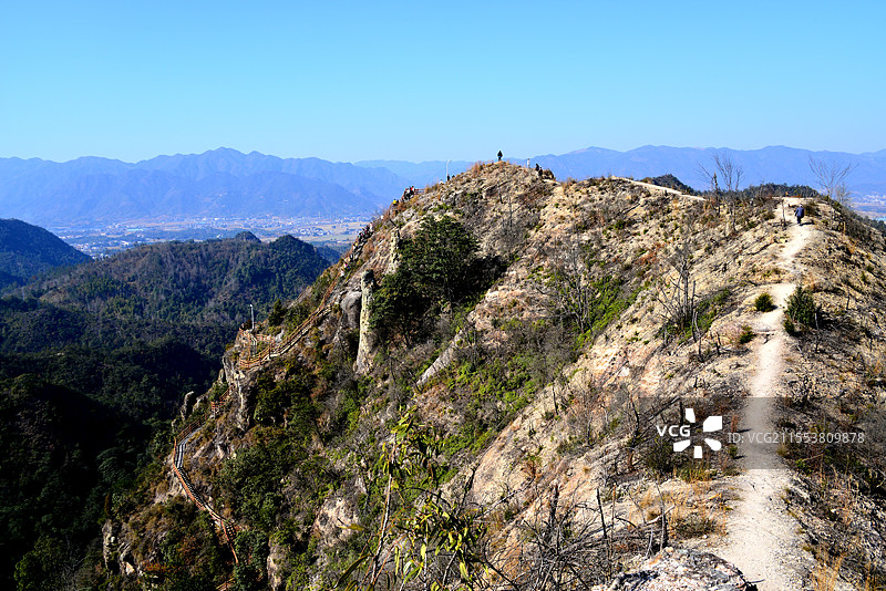 天台紫凝山风光，徒步行走，山路图片素材