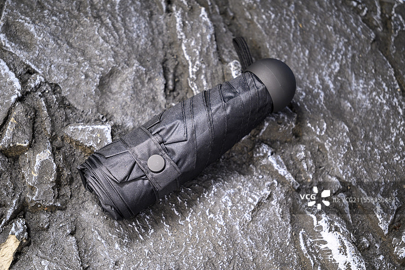 黑色便携小雨伞图片素材