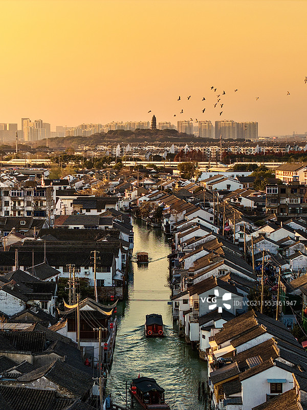 苏州山塘街虎丘塔（犹如姑苏繁华图）图片素材