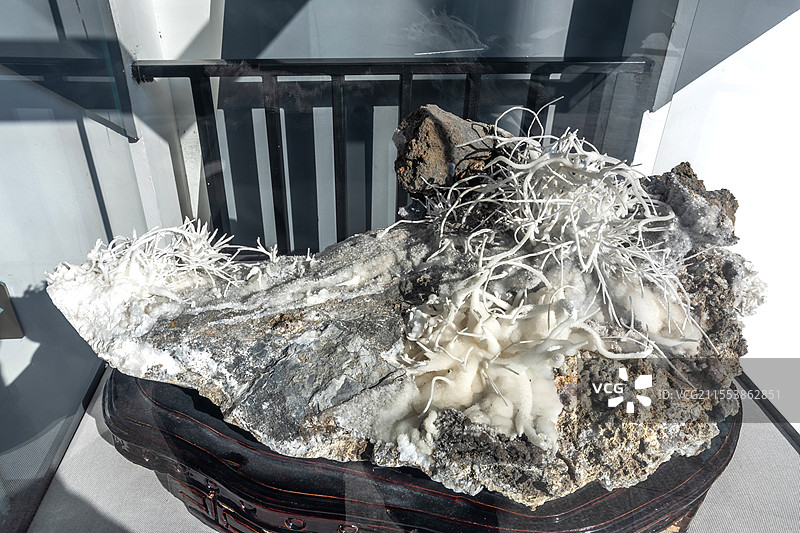 中国房山世界地质公园博物馆文石产地云南图片素材