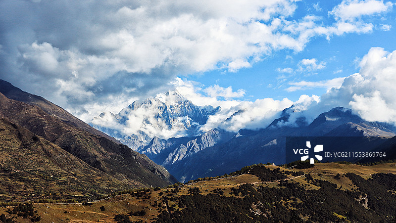 四姑娘山幺妹峰图片素材
