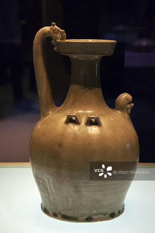 河北博物院文物南北朝时期青釉龙柄鸡首壶图片素材